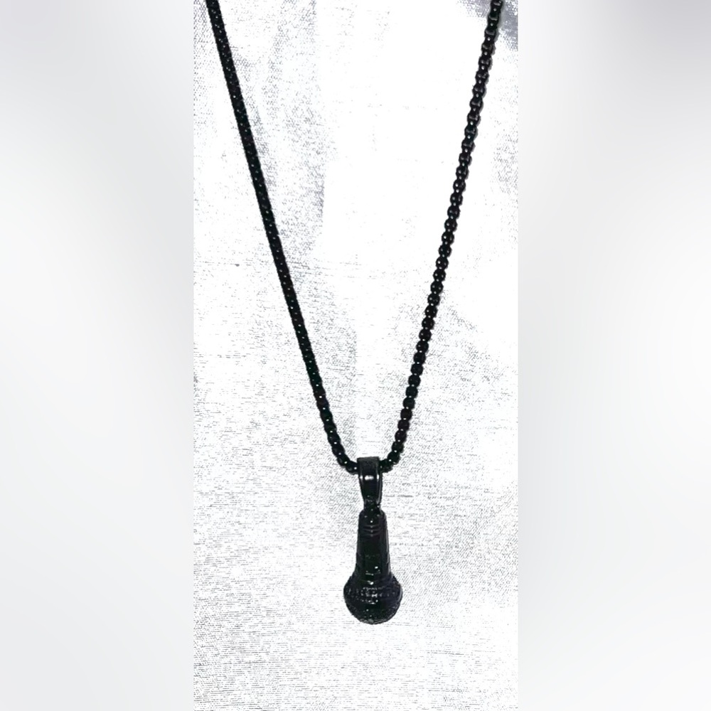 New Microphone Pendant for Necklace / Chain - Picture 8 of 8